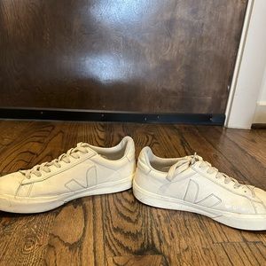 Veja x Mansur Gavriel Campo Tonal Low Top Sneakers - women 10 crema